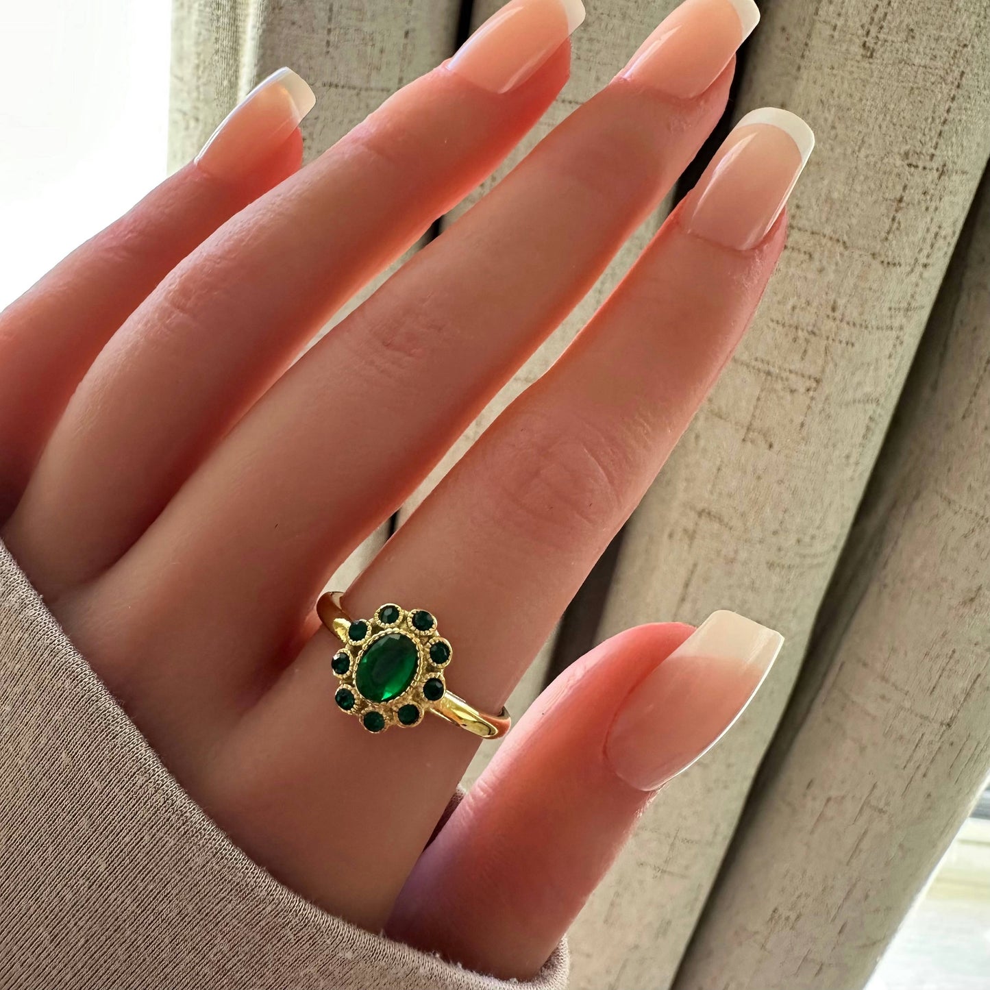 Emeralda Ring